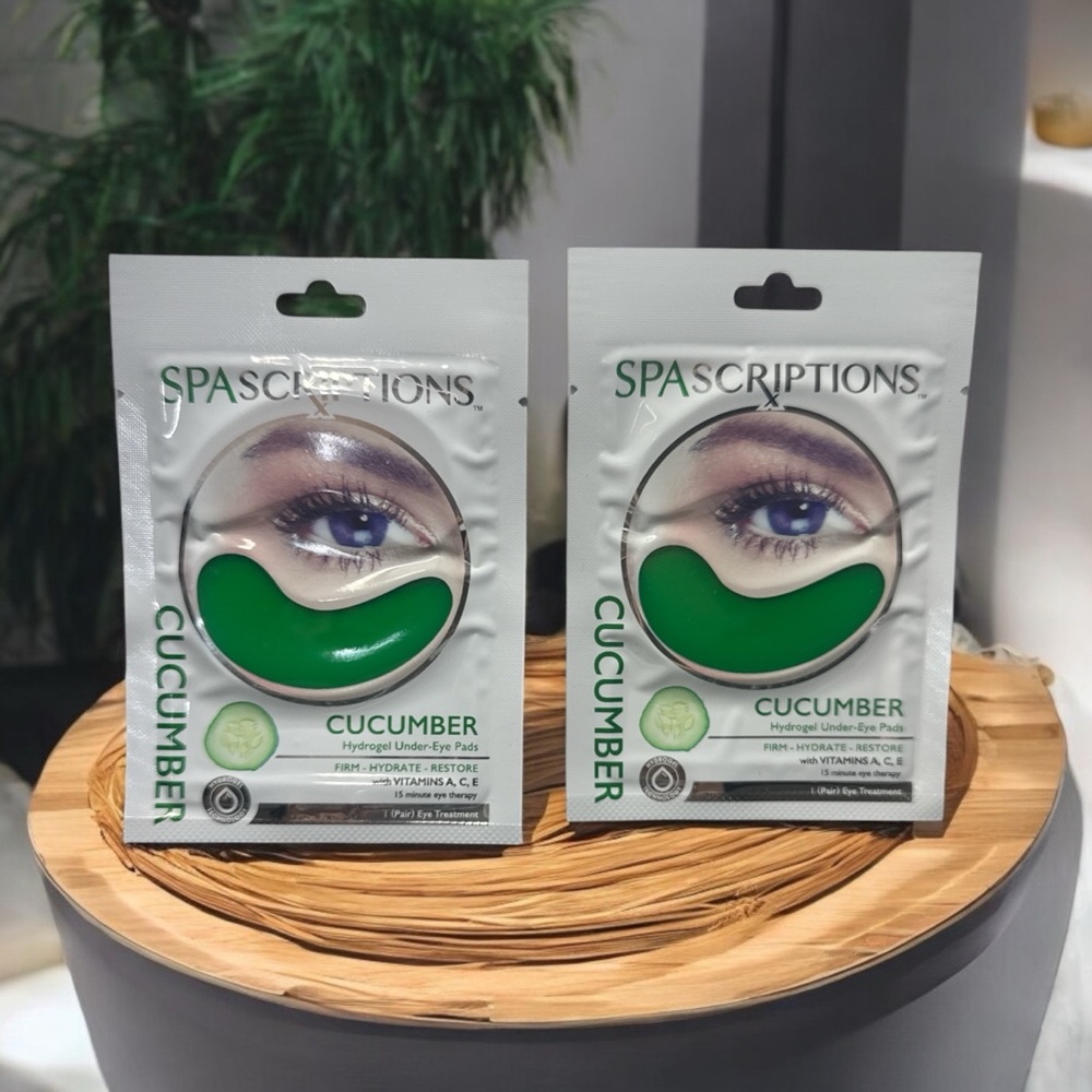 NWT Spascriptions Cucumber Eye Pads